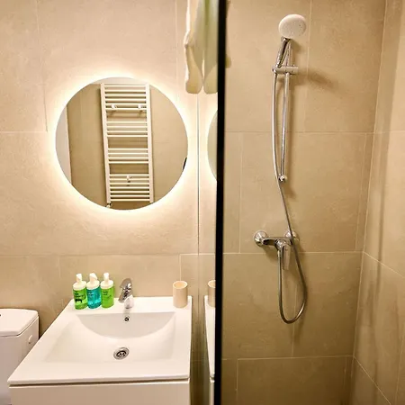 Nova Seaview Apartment In Infinity Beach Resort - Parking Mamaia Exterior photo